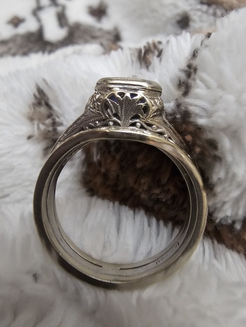 Sapphire Wedding Set - Picture 6 of 9